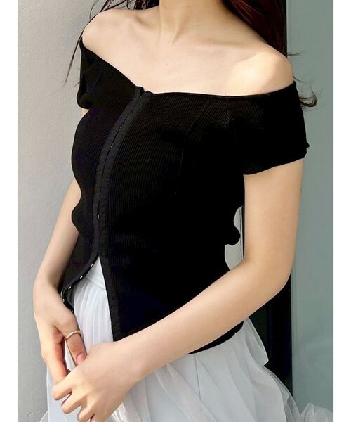 MERCURYDUO（マーキュリーデュオ）の「フロントホックリブニット（ニット/セーター・レディース・ブラウン/ブラック/オフホワイト/ブルー・FREE）」の9枚目の写真