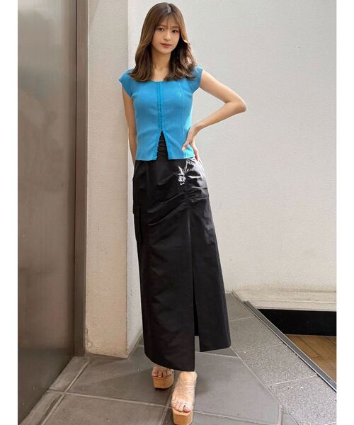 MERCURYDUO（マーキュリーデュオ）の「フロントホックリブニット（ニット/セーター・レディース・ブラウン/ブラック/オフホワイト/ブルー・FREE）」の16枚目の写真