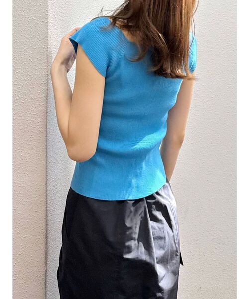 MERCURYDUO（マーキュリーデュオ）の「フロントホックリブニット（ニット/セーター・レディース・ブラウン/ブラック/オフホワイト/ブルー・FREE）」の19枚目の写真