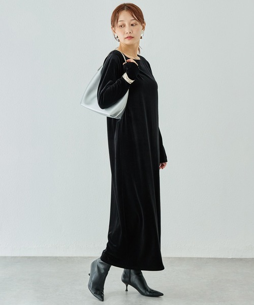LAVEANGE(ラビアンジェ)の「ベロアワンピース(ワンピース・レディース・ブラウン/ブラック・M/LL/3L/4L/5L)」の7枚目の写真
