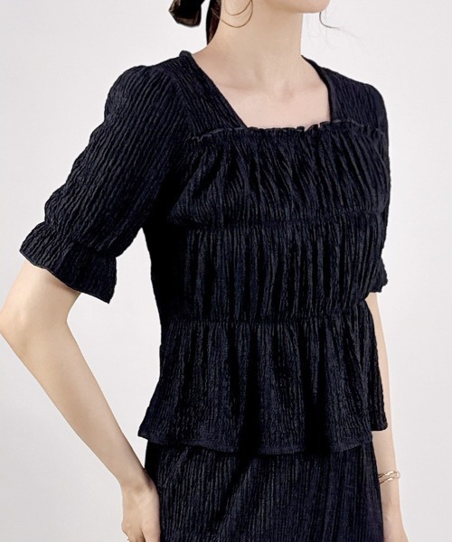 CLOTHY(クロシィ)の「【着るだけで完成。ペプラム×パンツ。】ジャガードセットアップ(半袖)(セットアップ・レディース・ブラック/アイボリー/イエロー/ベージュ・MEDIUM)」の6枚目の写真