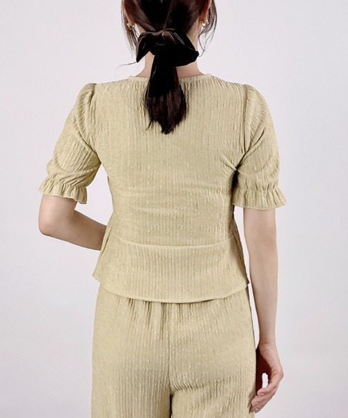 CLOTHY(クロシィ)の「【着るだけで完成。ペプラム×パンツ。】ジャガードセットアップ(半袖)(セットアップ・レディース・ブラック/アイボリー/イエロー/ベージュ・MEDIUM)」の19枚目の写真