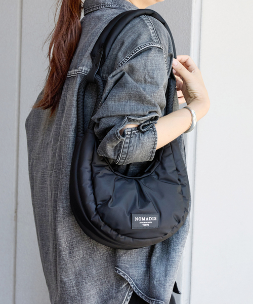 ノマディス　ROULEA　ショルダーバッグ　黒 CLASKA（クラスカ）｜FLAT POCHETTE ブラック - バッグ