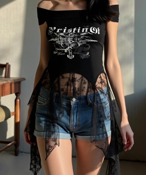 .KOM（ドットコム）の「A'GEM/9 × .kom 『.KOM/ドットケーオーエム』レースドッキンググラフィックTシャツ（Tシャツ/カットソー・レディース・ホワイト/ブラック・FREE）」の10枚目の写真