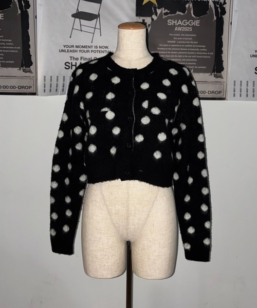 SHAGGIE（シャギー）の「【ViVi掲載】ドット柄ショート丈モヘアカーディガン（カーディガン/ボレロ・レディース・ピンク/グレー/ブラック・FREE）」の11枚目の写真