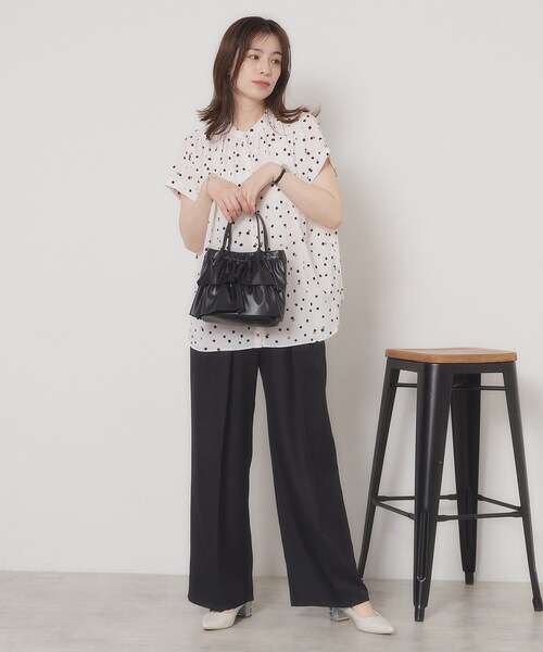 ITS'DEMO（イッツデモ）の「◆ラッフルミディトート（ハンドバッグ・レディース・シルバー系その他/ブラック/ホワイト系1・00）」の7枚目の写真