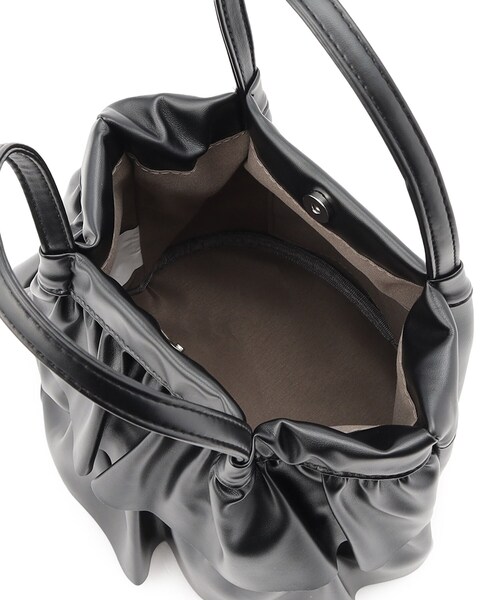 ITS'DEMO（イッツデモ）の「◆ラッフルミディトート（ハンドバッグ・レディース・シルバー系その他/ブラック/ホワイト系1・00）」の13枚目の写真