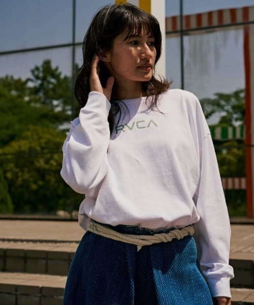 RVCA(ルーカ)の「RVCA/ルーカ バックプリントロンT BF044-052(Tシャツ/カットソー・レディース・ホワイト/ブラック・L/M)」の3枚目の写真