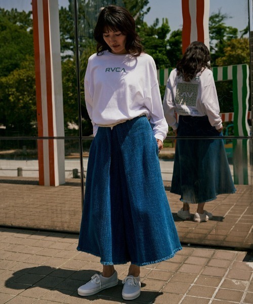 RVCA(ルーカ)の「RVCA/ルーカ バックプリントロンT BF044-052(Tシャツ/カットソー・レディース・ホワイト/ブラック・L/M)」の6枚目の写真