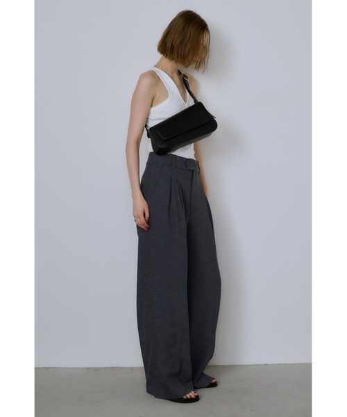 un/neu（アンノイ）の「横長スクエアアシンメトリーボディバッグ / ワンショルダーバッグ（ボディバッグ/ウエストポーチ・レディース・ブラック・FREE）」の21枚目の写真