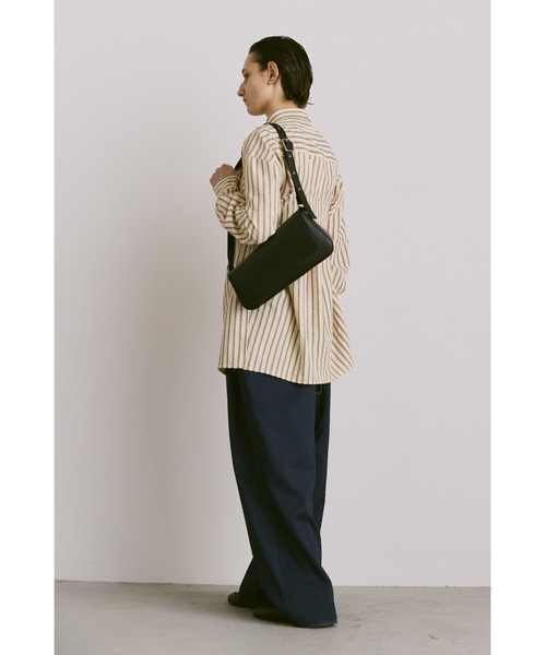 横長スクエアアシンメトリーボディバッグ / ワンショルダーバッグ