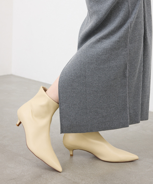 LE TALON（ルタロン）の「4cmポインテッドショートブーツ（ブーツ・レディース・ブラック/ブラウン/ブラック系その他/レモンイエロー・SMALL/X-SMALL/LARGE/MEDIUM/X-LARGE）」の4枚目の写真