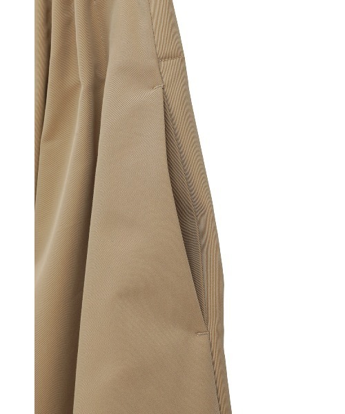 CLANE（クラネ）の「TUCK DETAIL FLARE SKIRT（スカート・レディース・ブラック/ベージュ・0/1/2）」の18枚目の写真