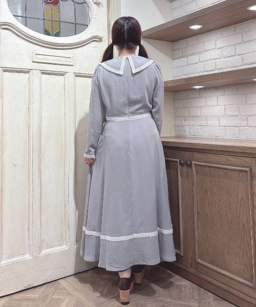 an another angelus（アンアナザーアンジェラス）の「トーションレース使い刺繍衿ワンピース/fint フィント（ワンピース・レディース・ライトグレー/クリーム・FREE）」の14枚目の写真