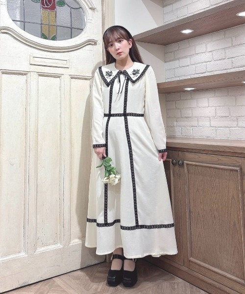 セール】トーションレース使い刺繍衿ワンピース/fint フィント