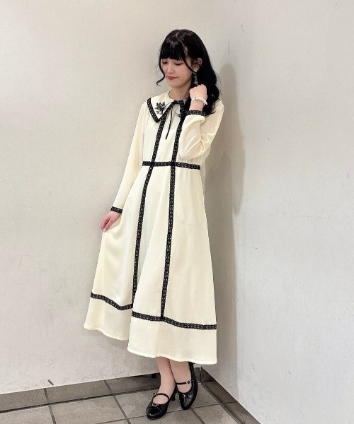 an another angelus（アンアナザーアンジェラス）の「トーションレース使い刺繍衿ワンピース/fint フィント（ワンピース・レディース・ライトグレー/クリーム・FREE）」の17枚目の写真