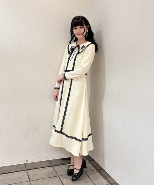 an another angelus（アンアナザーアンジェラス）の「トーションレース使い刺繍衿ワンピース/fint フィント（ワンピース・レディース・ライトグレー/クリーム・FREE）」の18枚目の写真