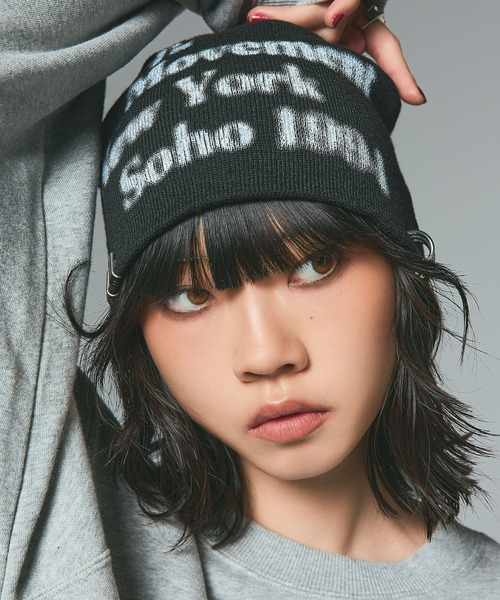 X-girl(エックスガール)の「CHARM ACCENT PRINTED BEANIE(ニットキャップ/ビーニー・レディース・グレー/ブラック/ブラウン・ONE SIZE)」の1枚目の写真