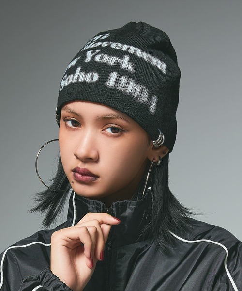 X-girl(エックスガール)の「CHARM ACCENT PRINTED BEANIE(ニットキャップ/ビーニー・レディース・グレー/ブラック/ブラウン・ONE SIZE)」の4枚目の写真