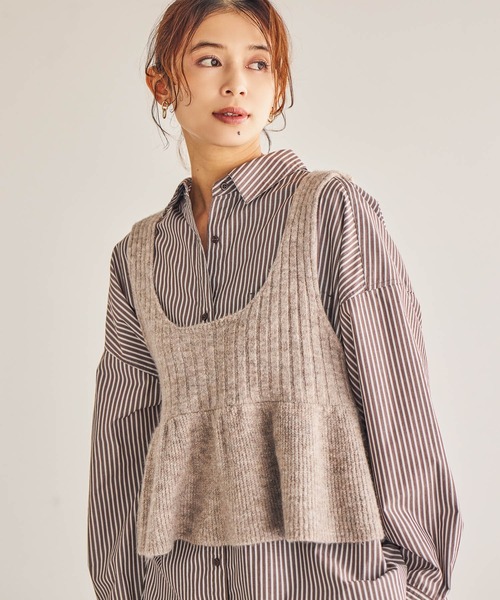 studio CLIP（スタディオクリップ）の「7ゲージ切り替えフレアベスト（ベスト・レディース・ベージュ/チャコール・FREE）」の2枚目の写真