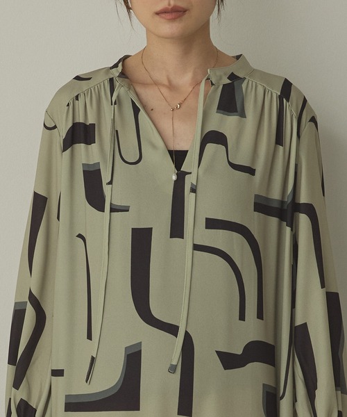 hunch（ハンチ）の「ジョーゼット柄 プリントワンピース（ワンピース・レディース・ベージュ系その他/ブラック/グレー系その他/ブラウン系その他・FREE）」の19枚目の写真