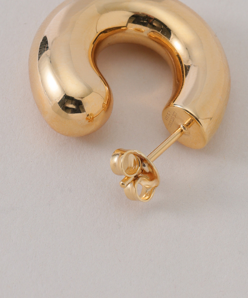VERMEIL par iena(ヴェルメイユパーイエナ)の「LIE STUDIO THE ROSE EARRING ゴールド(ピアス(両耳用)・レディース・ゴールド・FREE)」の4枚目の写真
