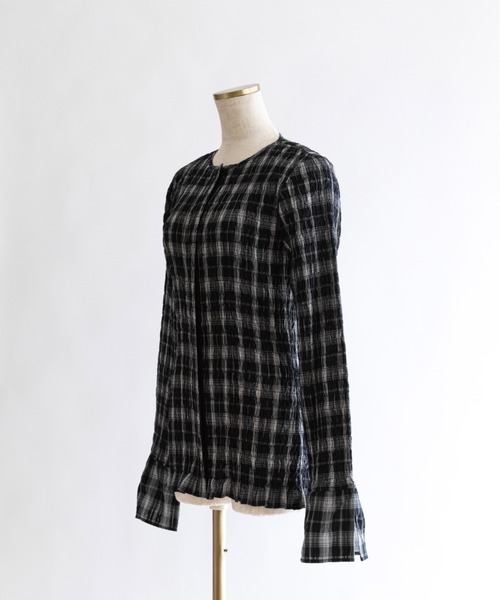 EN NEUME（エンノイム）の「Smocked Check Blouse / スモッキングチェックブラウス（シャツ/ブラウス・レディース・ブラック/ブルー/ホワイト・FREE）」の20枚目の写真