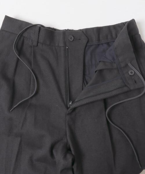 URBAN RESEARCH ROSSO MEN（アーバンリサーチロッソメン）の「『蓄熱 / XLサイズあり』アーバンリラックスサーモライトネルスラックス（スーツパンツ・メンズ・ブラウン系その他/ブラック/チャコールグレー/ネイビー・SMALL/MEDIUM/LARGE/X-LARGE）」の9枚目の写真