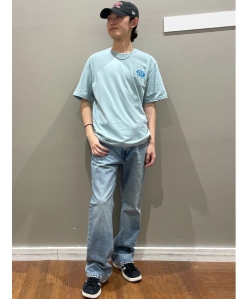 GAP（ギャップ）の「ルーズフィット ブーツカットデニム（デニムパンツ・メンズ・ライトインディゴブルー・28W 30L/29W 30L/30W 30L/31W 30L/32W 30L/32W 32L/33W 32L/34W 32L/36W 32L/31W 32L）」の4枚目の写真