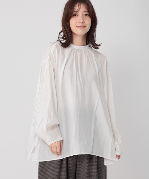studio CLIP(スタディオクリップ)の「【WEB・一部地域限定】ダブルフロントボリュームスリーブブラウス(シャツ/ブラウス・レディース・オフホワイト/ブラック/サックスブルー・FREE)」の5枚目の写真