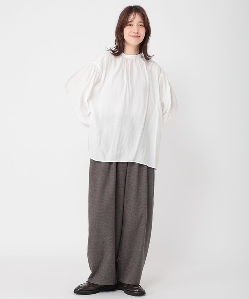 studio CLIP(スタディオクリップ)の「【WEB・一部地域限定】ダブルフロントボリュームスリーブブラウス(シャツ/ブラウス・レディース・オフホワイト/ブラック/サックスブルー・FREE)」の7枚目の写真