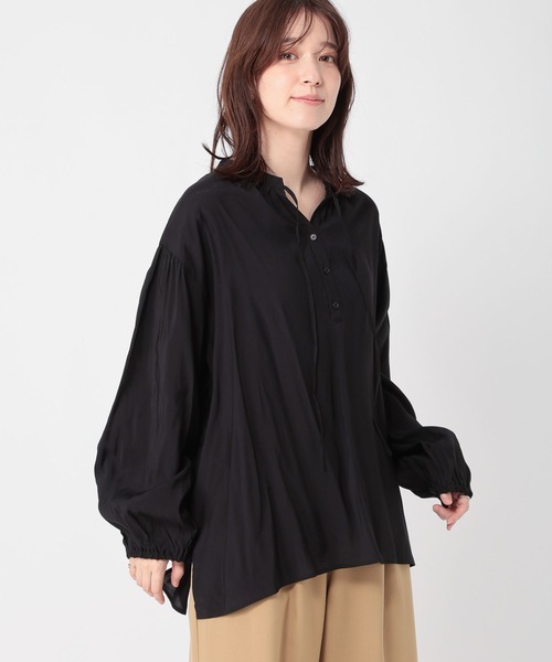 studio CLIP(スタディオクリップ)の「【WEB・一部地域限定】ダブルフロントボリュームスリーブブラウス(シャツ/ブラウス・レディース・オフホワイト/ブラック/サックスブルー・FREE)」の12枚目の写真