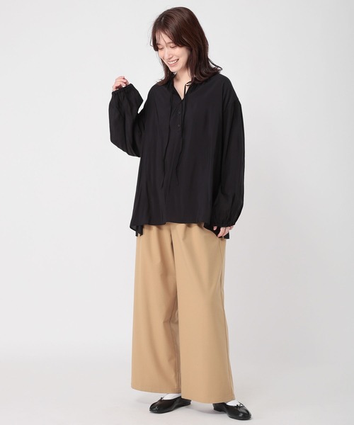 studio CLIP(スタディオクリップ)の「【WEB・一部地域限定】ダブルフロントボリュームスリーブブラウス(シャツ/ブラウス・レディース・オフホワイト/ブラック/サックスブルー・FREE)」の14枚目の写真