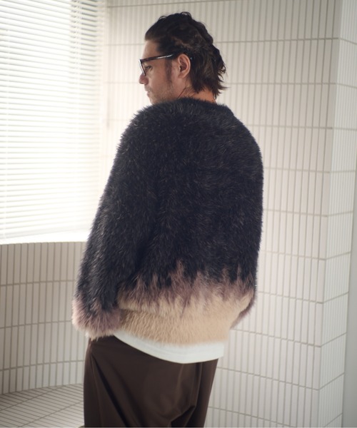 ADAM PATEK(アダムパテック)の「ADAMPATEK/distorted chevron pattern crewneck/シャギー配色クルーネックニット(AP2521026)(ニット/セーター・レディース・ブラック×ブルー/ブラック×ベージュ・1/2)」の18枚目の写真