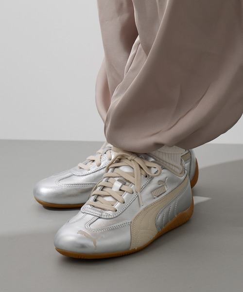 PUMA(プーマ)の「【PUMA】SPEEDCAT SILVER WNS スピードキャット シルバー(スニーカー・レディース・シルバー/シルバー系1・25cm/24.5cm/24cm/22.5cm/23cm/23.5cm/25.5cm)」の12枚目の写真