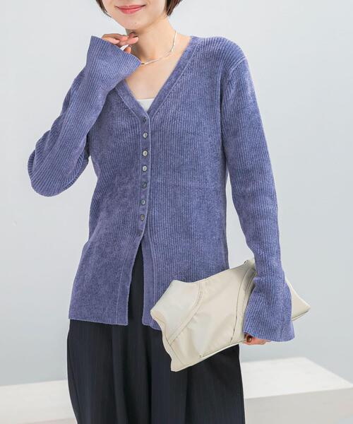 URBAN RESEARCH ROSSO WOMEN(アーバンリサーチ ロッソ)の「モールVネックニットカーディガン(カーディガン/ボレロ・レディース・ブラック/ブルー/オフホワイト・FREE)」の8枚目の写真
