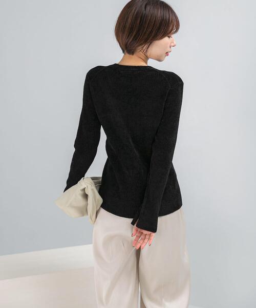 URBAN RESEARCH ROSSO WOMEN(アーバンリサーチ ロッソ)の「モールVネックニットカーディガン(カーディガン/ボレロ・レディース・ブラック/ブルー/オフホワイト・FREE)」の21枚目の写真