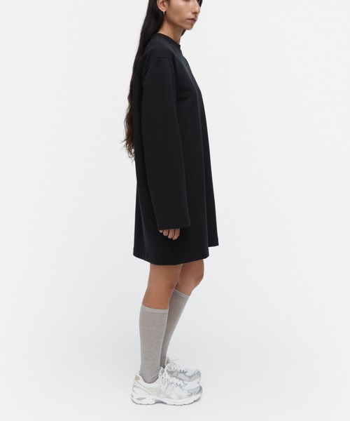 marimekko(マリメッコ)の「【kioski】Colla Vihkiruusu / tunic(チュニック・レディース・ブラック・X-SMALL/SMALL/MEDIUM/LARGE)」の2枚目の写真