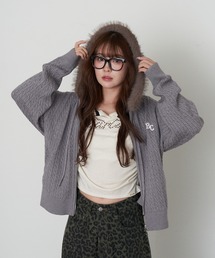 【WEB限定価格！】ファー付ケーブル胸刺繍パーカー