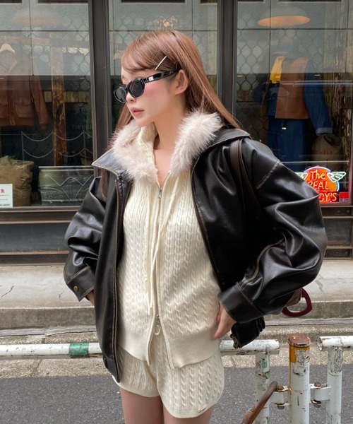 セール】【WEB限定価格！】ファー付ケーブル胸刺繍パーカー（パーカー