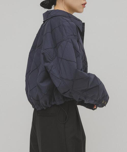 KBF（ケイビーエフ）の「キルティングシャツブルゾン（ダウンジャケット/コート・レディース・アイボリー/ネイビー・ONE）」の14枚目の写真