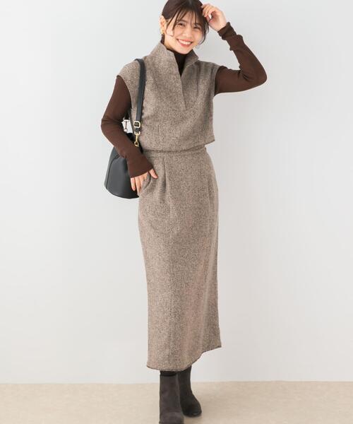 F by ROSSO(エフバイロッソ)の「F by ROSSO ツイードハーフZIPプルオーバー+スカート(セットアップ・レディース・ブラック/ベージュ・38/36)」の1枚目の写真