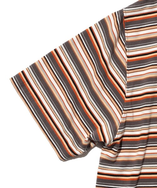 BEAMS PLUS(ビームスプラス)の「Pocket Tee Multi Stripe Tee(Tシャツ/カットソー・メンズ・レッド/グレー/グリーン・SMALL/XX-LARGE/X-LARGE/LARGE/MEDIUM)」の8枚目の写真