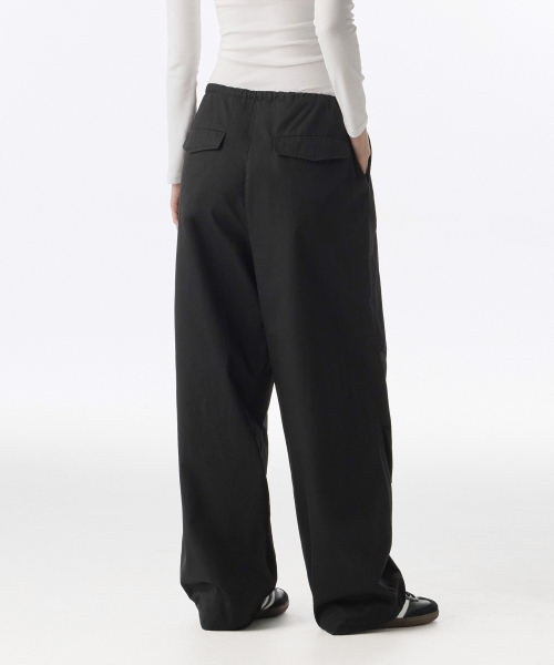 MUSINSA STANDARD WOMAN（ムシンサスタンダードウーマン）の「ウィメンズコットンパラシュートパンツ[ブラック]（スウェットパンツ・レディース・その他・30/24/26/28/22）」の5枚目の写真