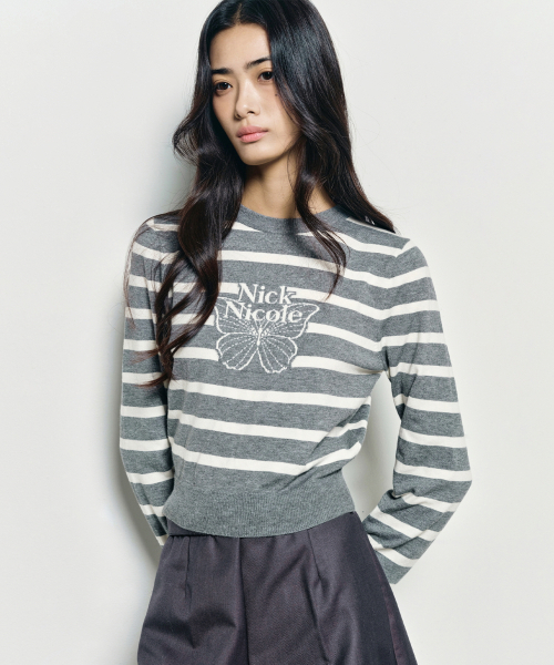 NICK&NICOLE(ニックアンドニコール)の「MINI BUTTERFLY SIGNATURE STRIPE KNIT_GRAY(ニット/セーター・レディース・その他・FREE)」の4枚目の写真