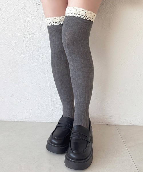 apres jour（アプレジュール）の「【apres jour×ARIAZ】フリルロングソックス（ソックス/靴下・レディース・ブラック/グレー系その他・FREE）」の2枚目の写真