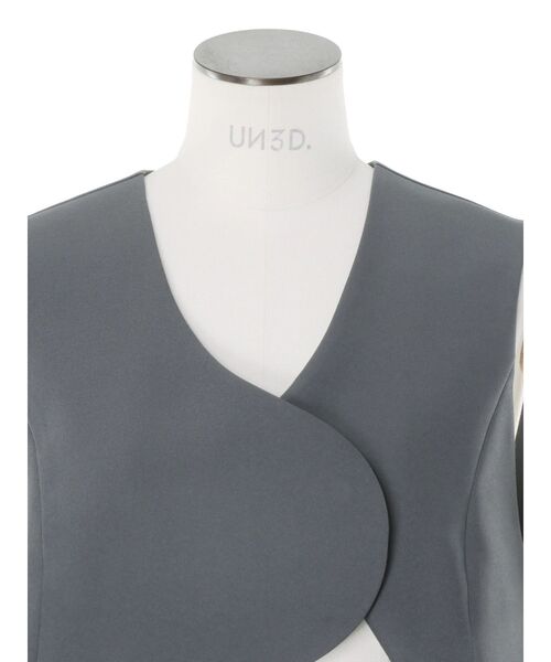 UN3D.（アンスリード）の「WAVE ASYMMETRY VEST / ウェーブアシンメトリーベスト（ベスト・レディース・ブラック/グレー・FREE）」の17枚目の写真