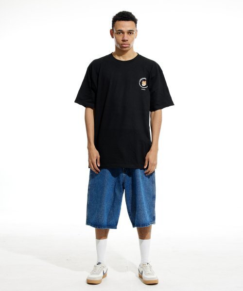 CREAM SODA LAB（クリームソーダラボ）の「LAB CRL パクサークルロゴ半袖Tシャツブラック（Tシャツ/カットソー・メンズ・その他・LARGE/MEDIUM/X-LARGE/XX-LARGE）」の5枚目の写真