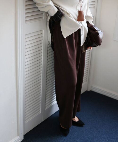 le.coeur blanc（ルクールブラン）の「ジャージーイージーワイドパンツ（その他パンツ・レディース・ブラウン/ブラック/グレー・38）」の9枚目の写真