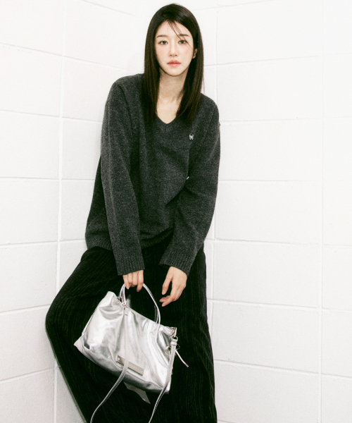 NICK&NICOLE（ニックアンドニコール）の「CRYSTAL FAUX LEATHER TOTE BAG_SILVER（ショルダーバッグ・レディース・その他・FREE）」の3枚目の写真